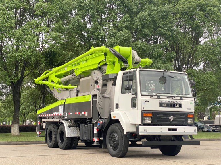 ZOOMLION’s 38m Truck Mounted Pump for India Rolls off Assembly Line, Tailor-made for Local Markets in India